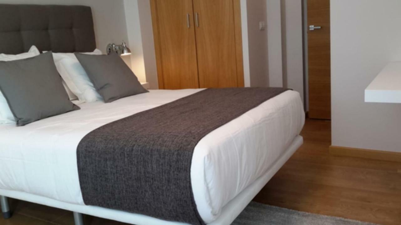 Apartamentos Porta Nova Lugo Eksteriør billede